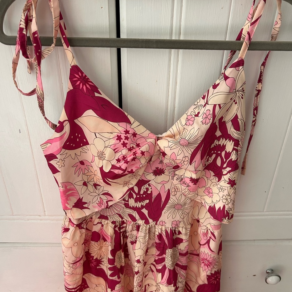 NWOT Floral Pink and Cream Sundress Tie Straps and Smocked Back Very Pretty - Picture 2 of 5